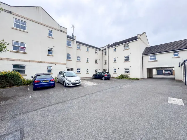 Oak Leaze, Patchway, BS34, photo 1