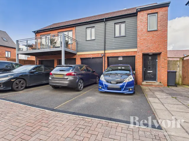 Miriam Lane, Lawley, Telford, TF3, photo 1