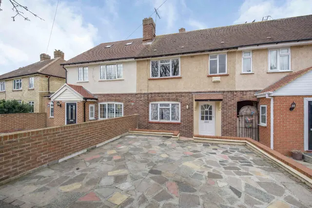 Hoppner Road, Hayes, UB4, photo 1