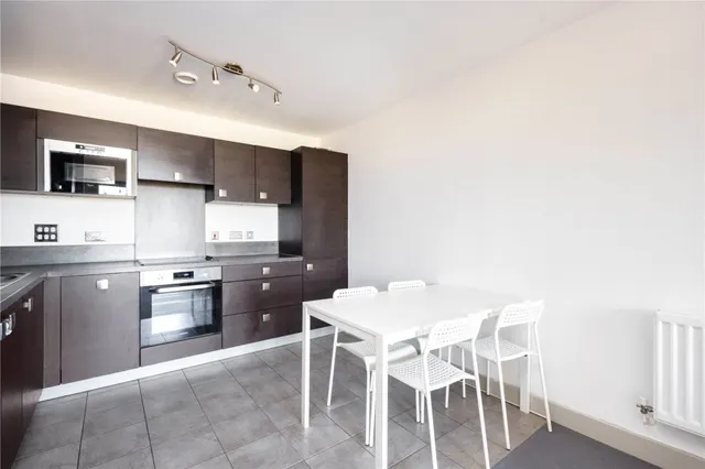 Raddon Tower, E8, photo 3