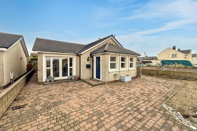 Moss Lane, Allonby, photo 1
