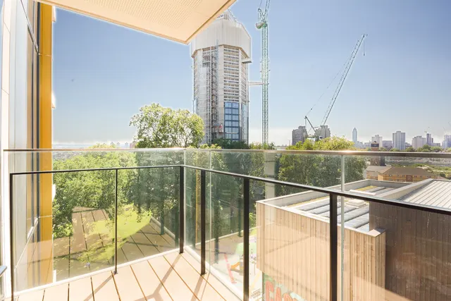 Photo 3 — Apartment 704, One The Elephant, 1 St. Gabriel Walk