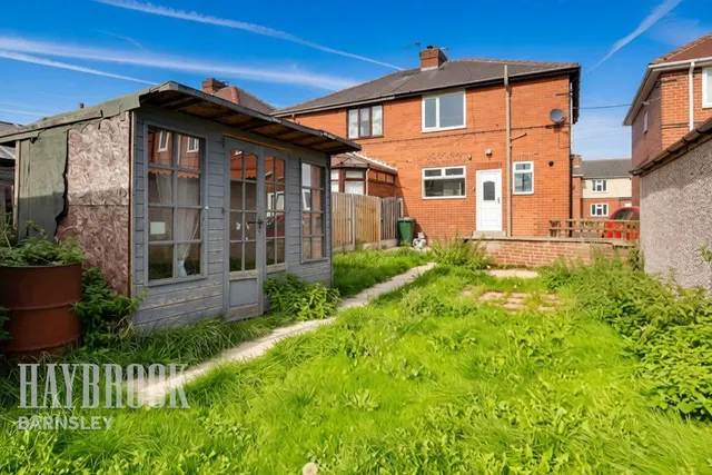Cooper Road, Kexborough, photo 2