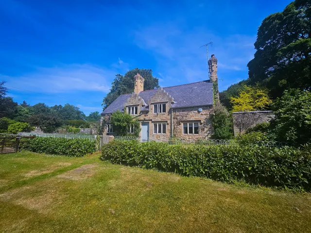Photo 2 — Gwysaney, Rhosesmor, MOLD