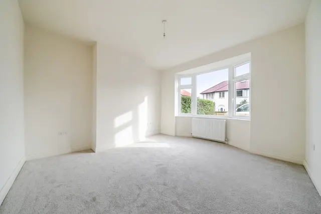 Photo 2 — Leyland Road, Harrogate HG1 4RT