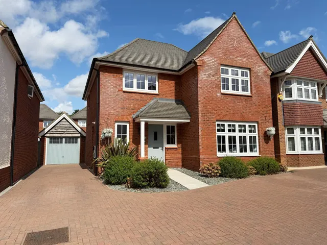 Herbert Owen Drive, Priorslee, TF2, photo 1