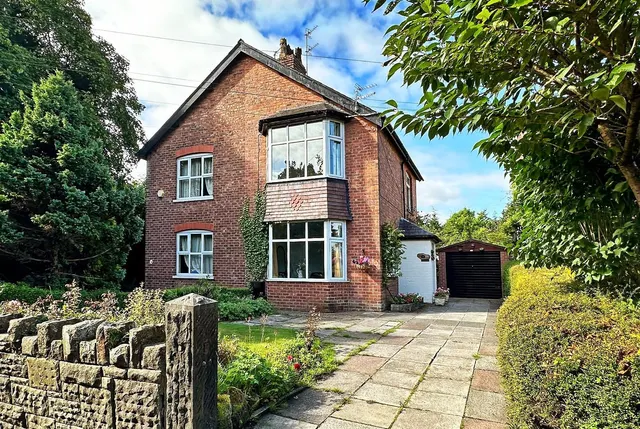Clay Lane, Timperley, Cheshire WA15 7AB, photo 1