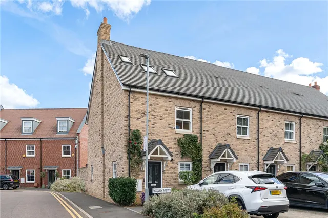 Foxley Mews, London, N20, photo 1