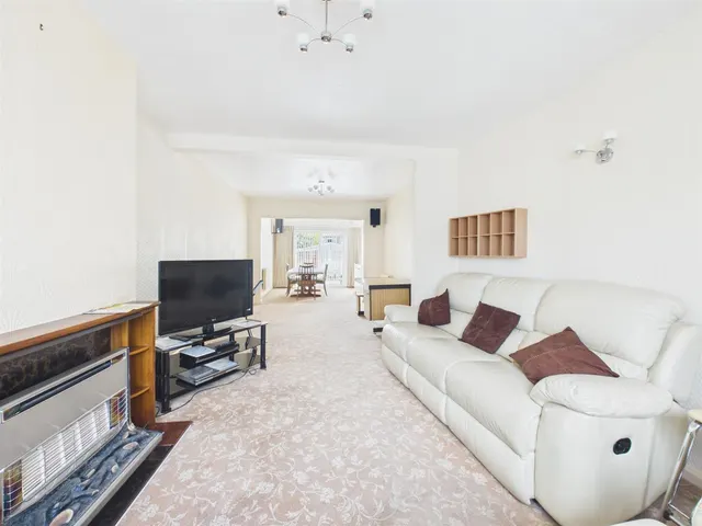 Photo 2 — Palace Road, Ruislip, HA4 0PT
