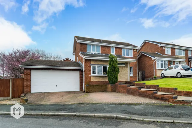 Croyde Close, Bolton, BL2 4HJ, photo 1