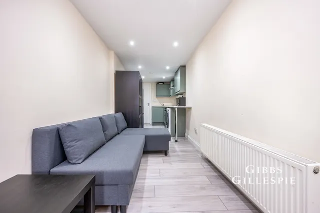 Wimborne Drive, Pinner Fees Apply, HA5, photo 3