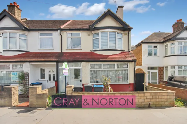 Photo 2 — Davidson Road, Addiscombe, CR0 6DH