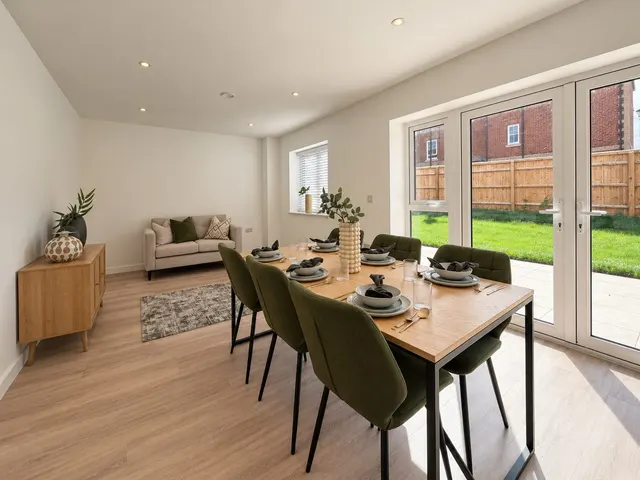 The Kensworth Station Road, Bow Brickhill, MK17, photo 3
