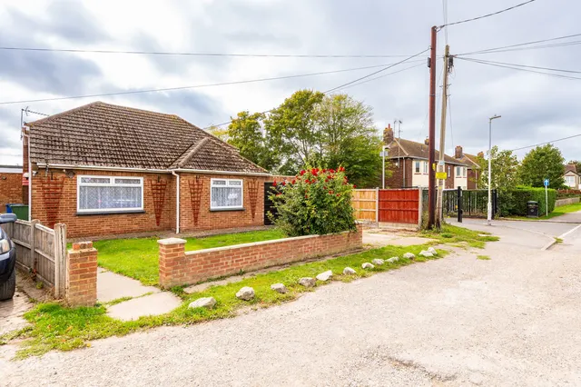 Danley Road, Minster On Sea, ME12, photo 1