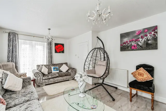 Fair Oak Road, Bishopstoke, SO50, photo 3