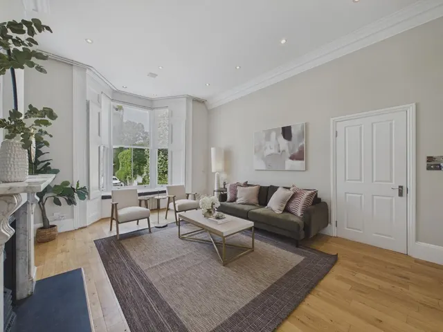 Steeles Road, Belsize Park, NW3, photo 2