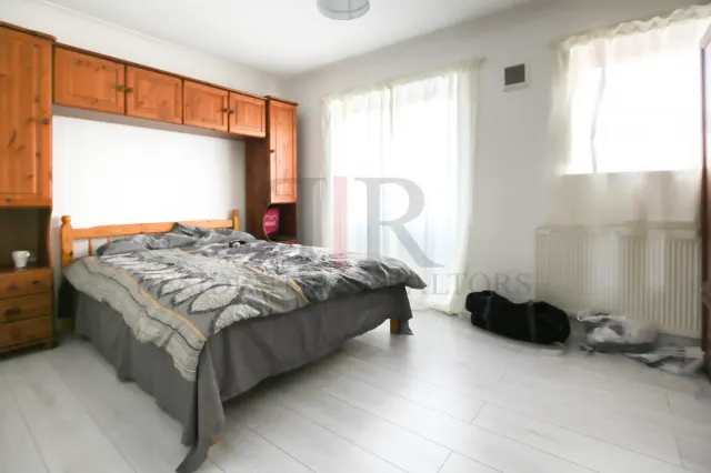 Carteret Way, London, SE8, photo 1