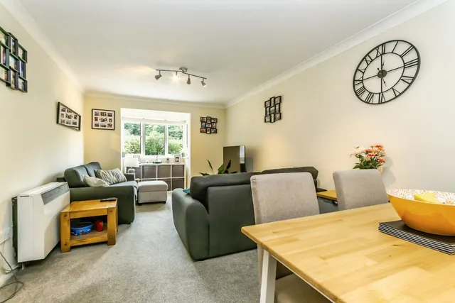 Croydon Road, Caterham, Surrey, CR3, photo 1