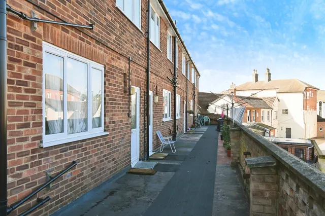 Victoria Road, Diss, photo 1