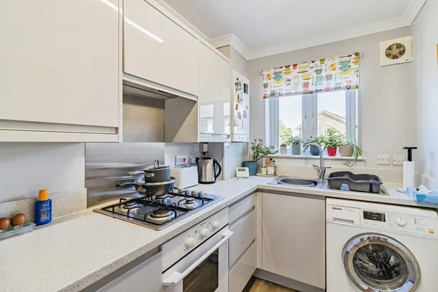 Osborn Close, Newton Abbot, TQ12, photo 3