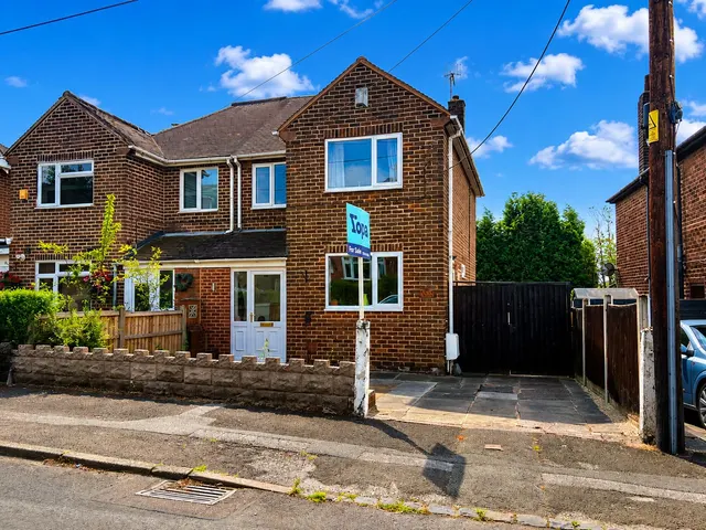 Scragg Street, Packmoor, ST7, photo 2