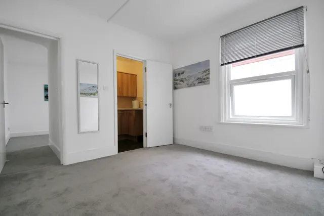 Rowlands Road, Worthing, BN11, photo 2