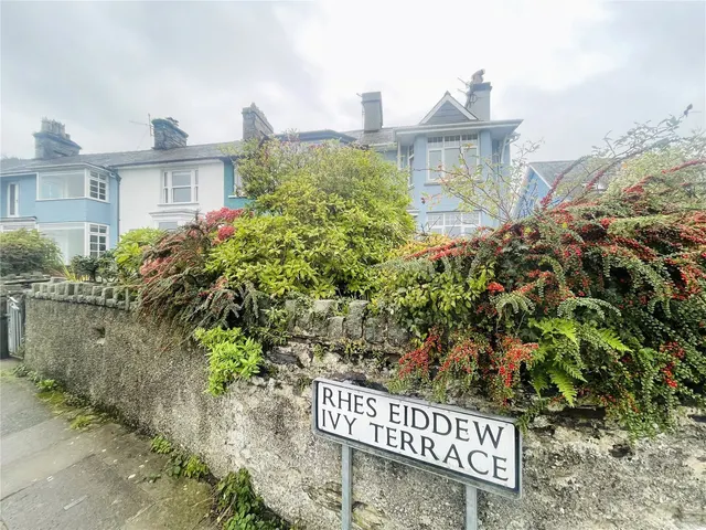 Ivy Terrace, Borth-y-Gest, LL49, photo 2