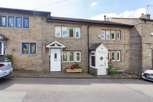 Lane Head Road, Lees, OL4, photo 1