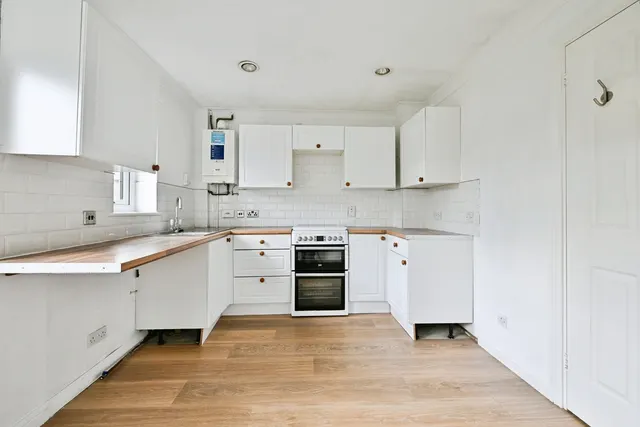 Hadleigh Close, Toton, NG9, photo 2