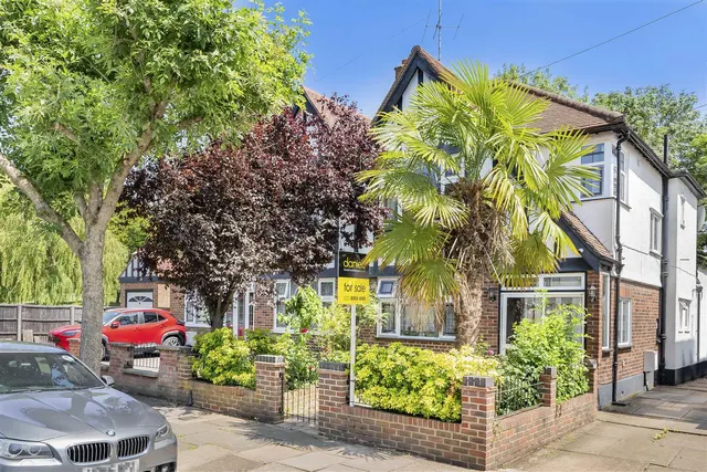 Nathans Road, Wembley, HA0, photo 1