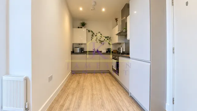 Hilltop Avenue, London, NW10, photo 3