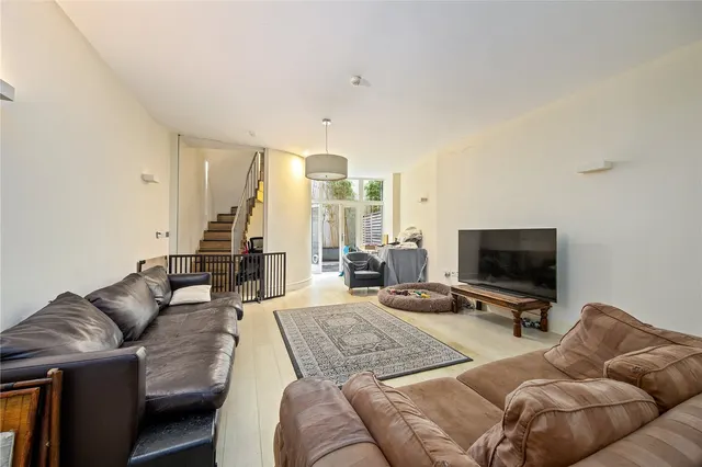 Colston Road, East Sheen, SW14, photo 1