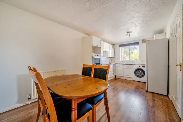 Photo 3 — Barker Close, New Malden, KT3
