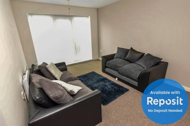 Pilgrims Way, Salford, M50, photo 2
