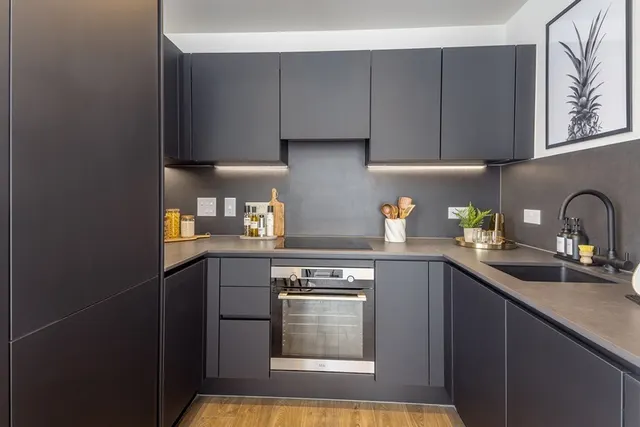 Plot 110 Barton Apts Harrow View, Har..., photo 1