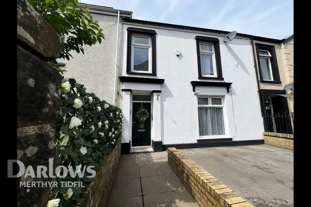 Somerset Place, Merthyr Tydfil, photo 1