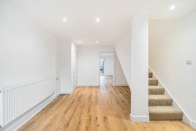 Whitehall Road, Uxbridge, UB8, photo 3