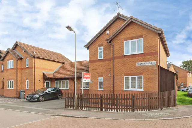 Pinewood Close, Leicester, LE4, photo 1