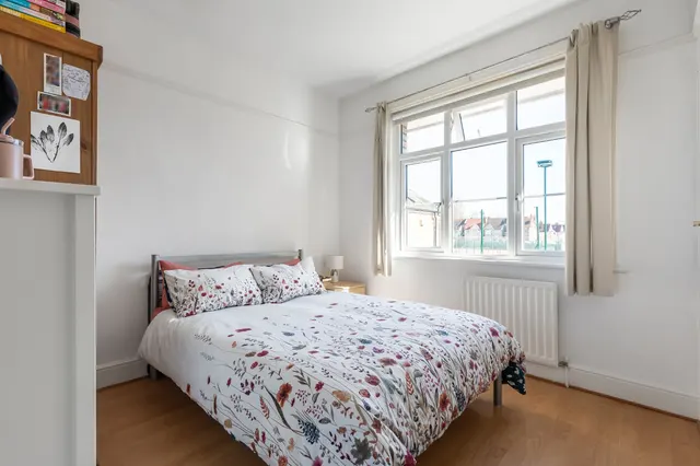 Strickland Row, Earlsfield, SW18, photo 3