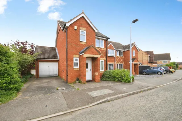 Portchester Close, Peterborough, Cambridgeshire, PE2, photo 1