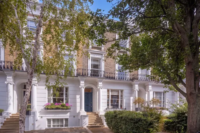 Photo 2 — Abbey Gardens, St John's Wood, London, NW8 9AS