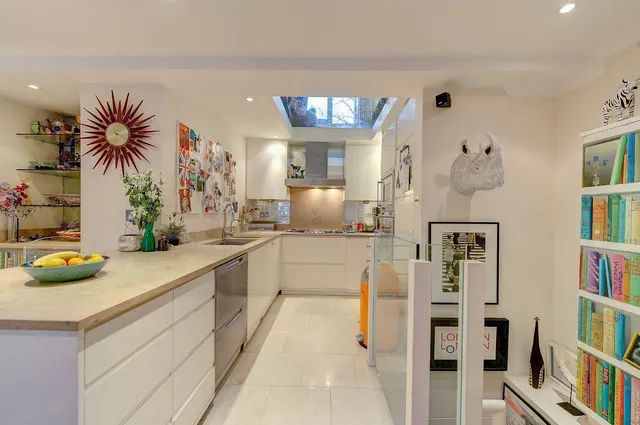 Photo 3 — Lansdowne Road, Notting Hill, London, W11 3AG