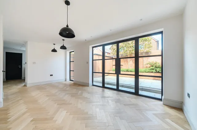 Jubilee Lane, Grayshott, GU26, photo 2