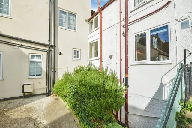 Cliff Street, Whitby, YO21, photo 2