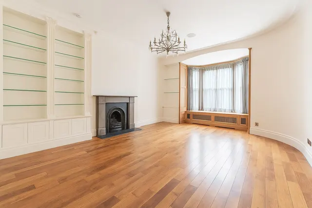 Photo 2 — 1 Parkside, London Road, Harrow