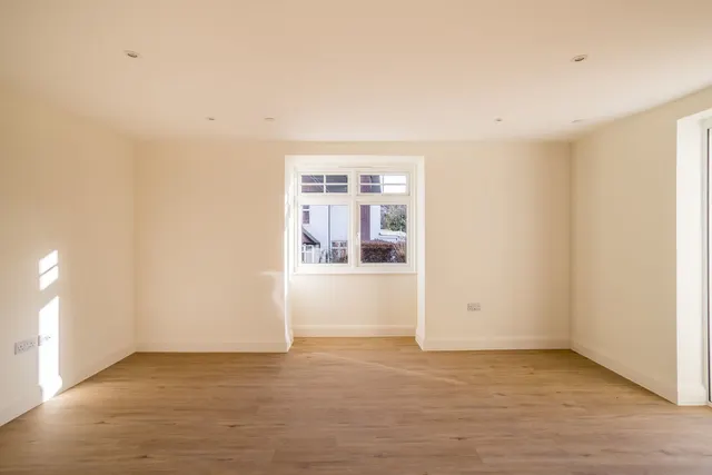 Brambledown Road, Sanderstead, CR2, photo 2