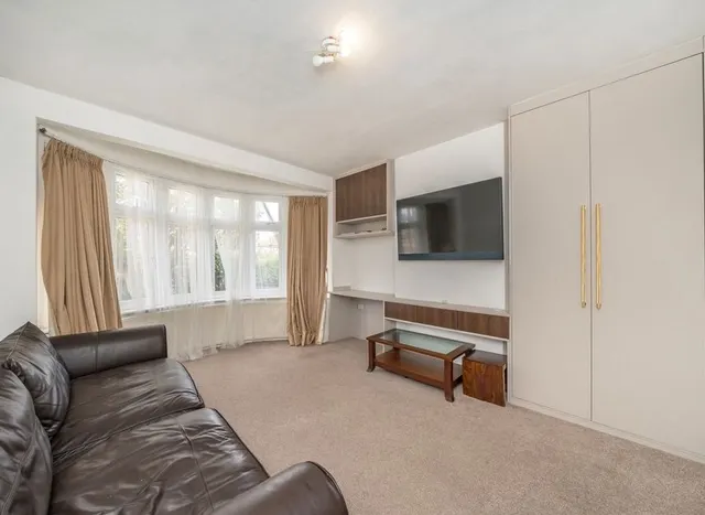 Photo 2 — Hook Rise South, Surbiton, KT6