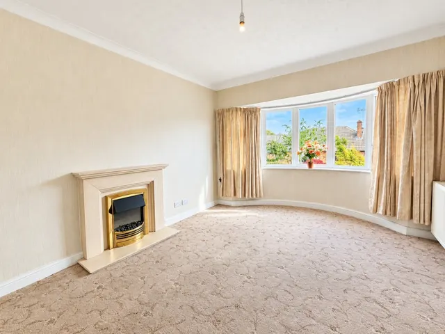 Pyenot Avenue, Cleckheaton, BD19, photo 2