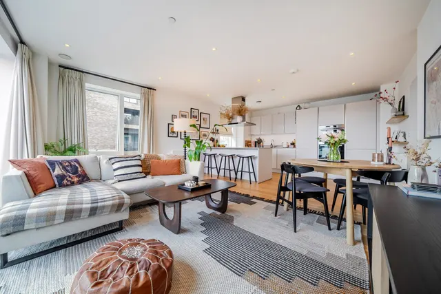 West Parkside, SE10, photo 1