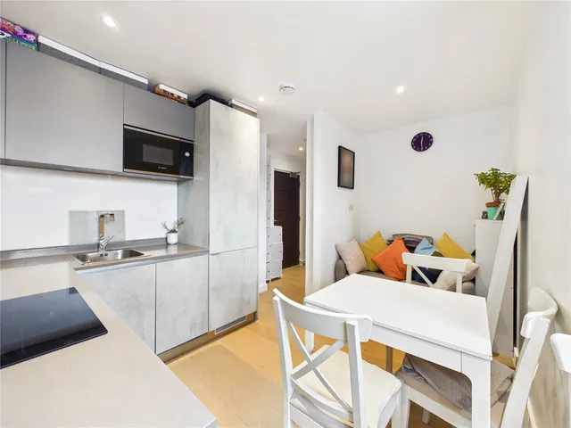 Collingwood Road, Witham, CM8, photo 2